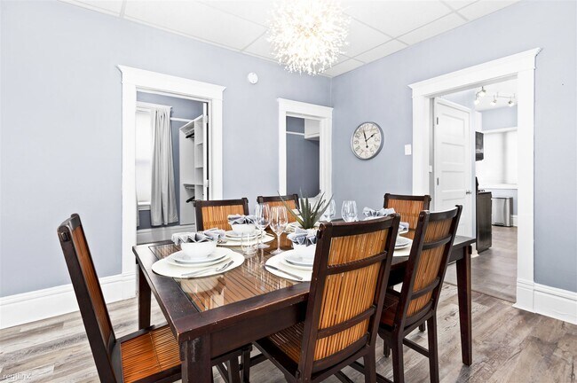 Building Photo - 2 br, 1 bath House - 422 North 15th Avenue...