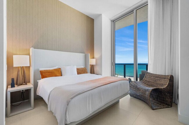 Building Photo - 4111 S Ocean Dr