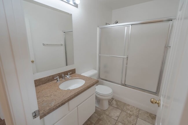 Building Photo - The Palisades -  3 Bedroom Townhome for Rent in Stevenson Ranch!