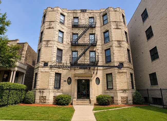 Building Photo - 6529 S Kimbark Ave