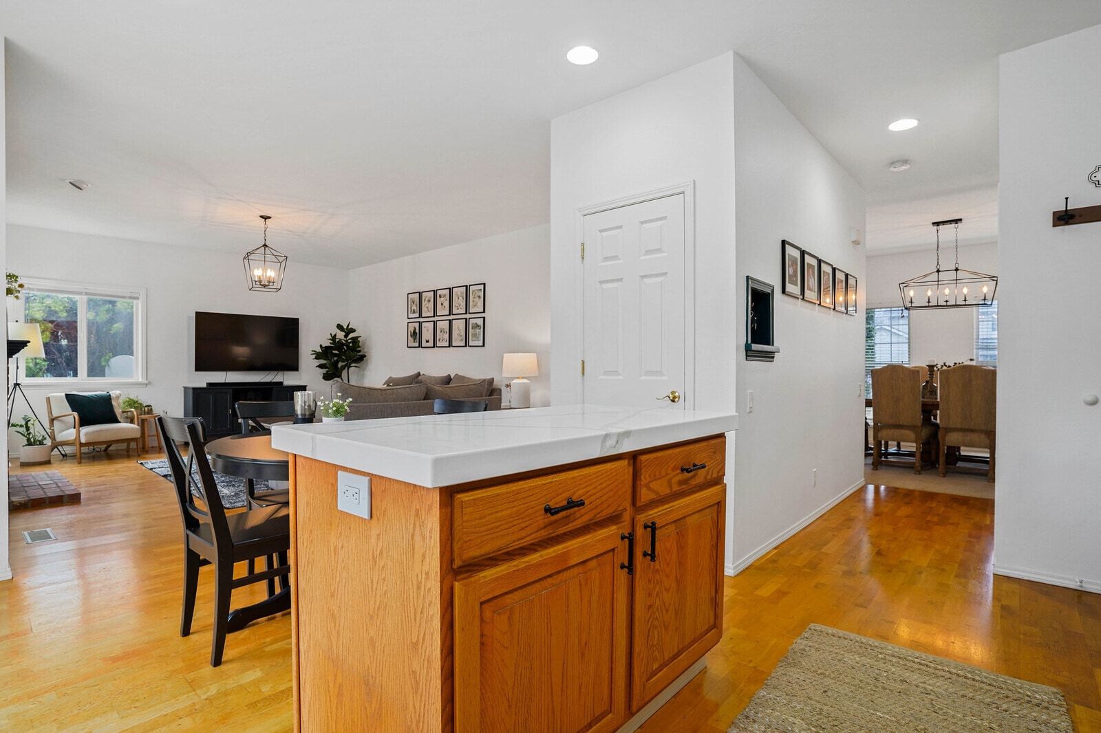 Kitchen - 2845 Eastlake Dr SE