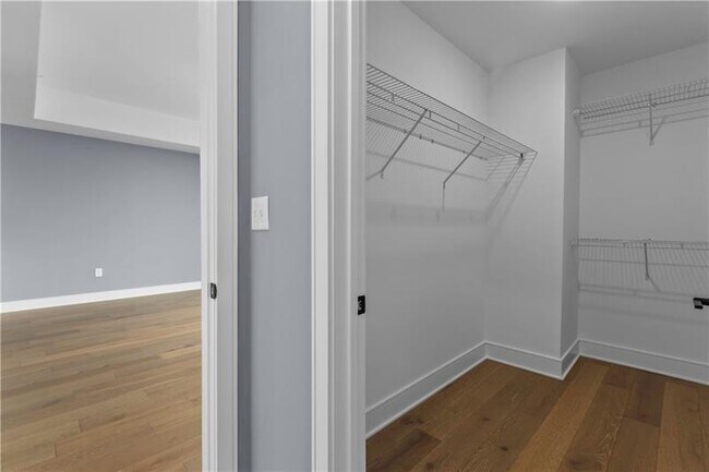 Building Photo - 788 West Marietta St NW