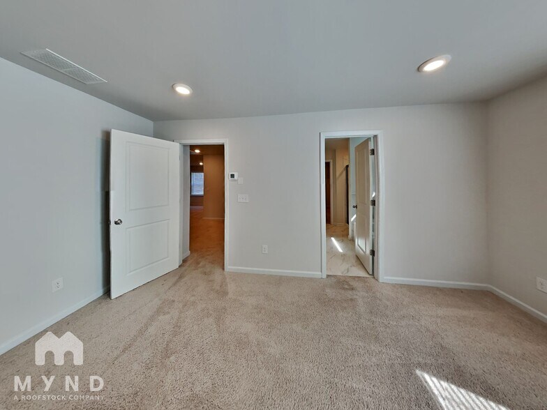 Building Photo - 107 Dew Drop Pointe
