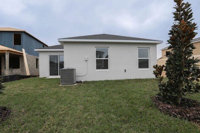 Building Photo - 2950 Lavanda Dr