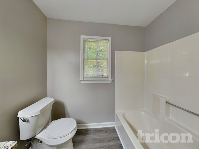 Building Photo - 3560 Erdly Ln