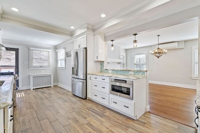 Building Photo - 431 Bucknell St