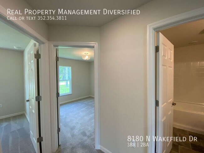 Building Photo - 8180 N Wakefield Dr