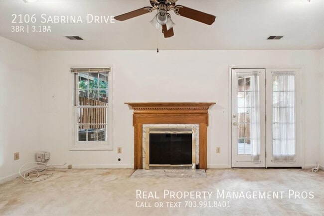 Building Photo - 2106 Sabrina Dr