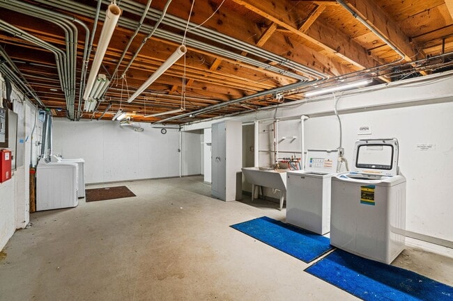 Building Photo - 935-937 N 37th St.