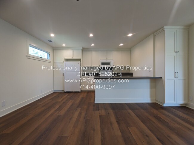 Building Photo - 2 Bedroom + 2 Bathroom ADU in Fullerton - ...