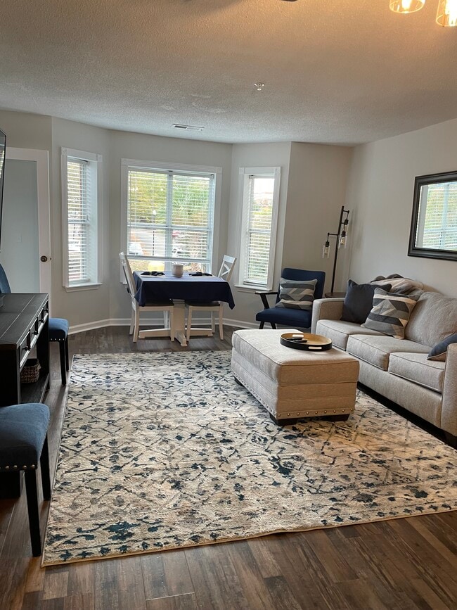 Building Photo - 900 Taylor St