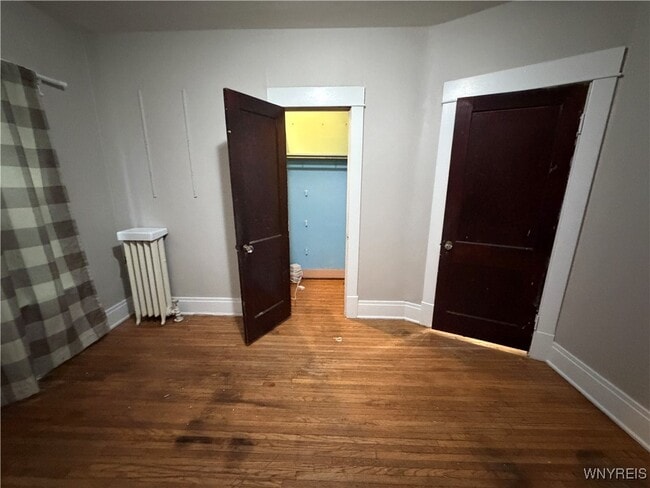 Building Photo - 41 Crestwood Ave