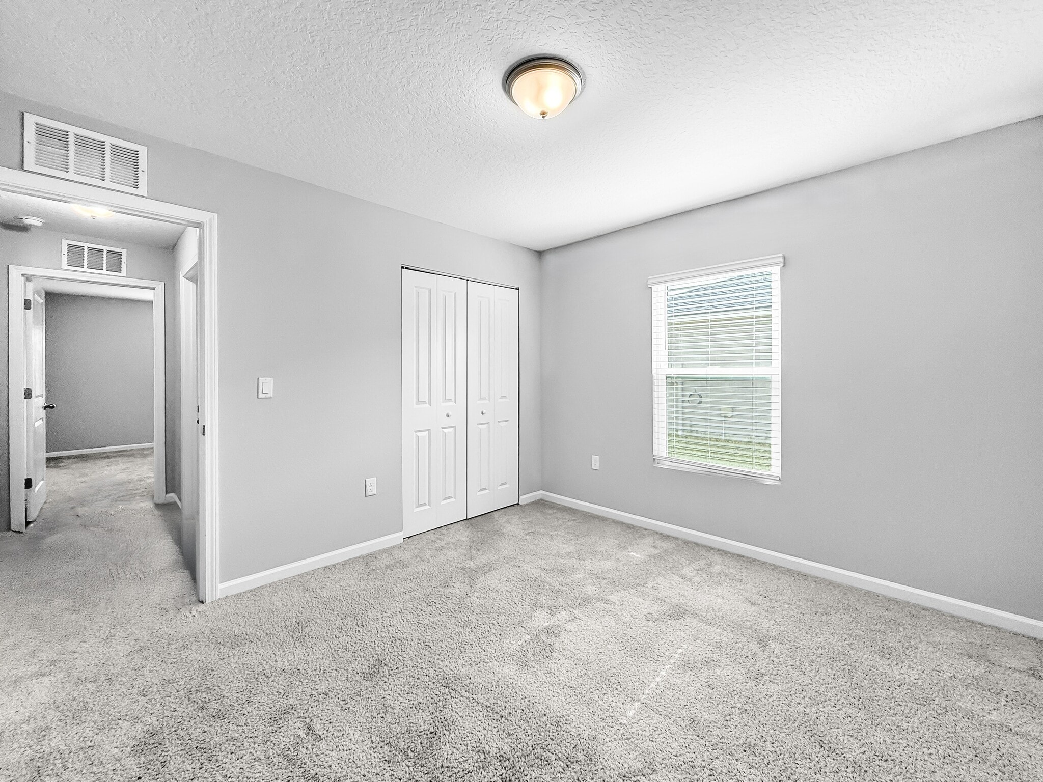 Building Photo - 7355 New Mdws Ct