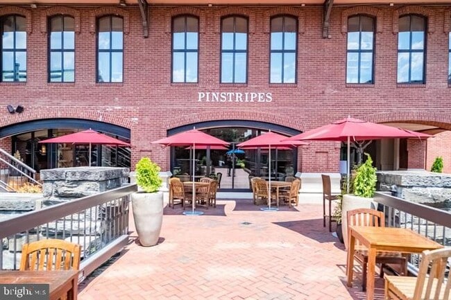 Building Photo - 1080 Wisconsin Ave NW