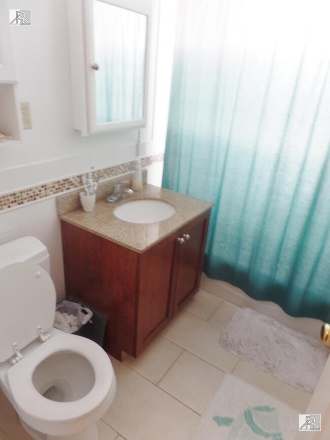 Building Photo - 3 bedroom in Allston MA 02134