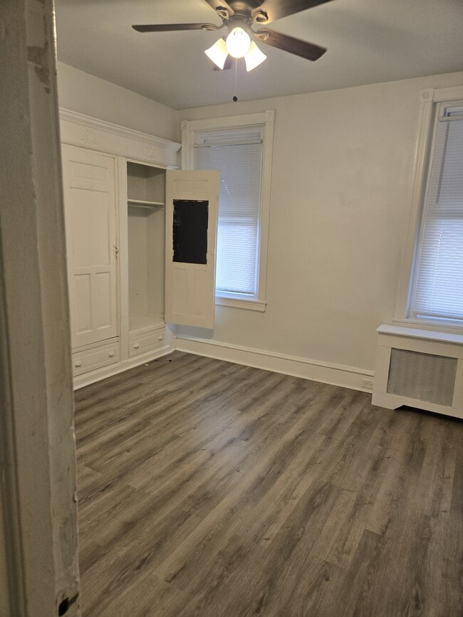 Building Photo - 927 N Fallon St