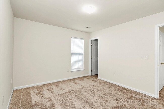 Building Photo - 10009 Barbee Dr