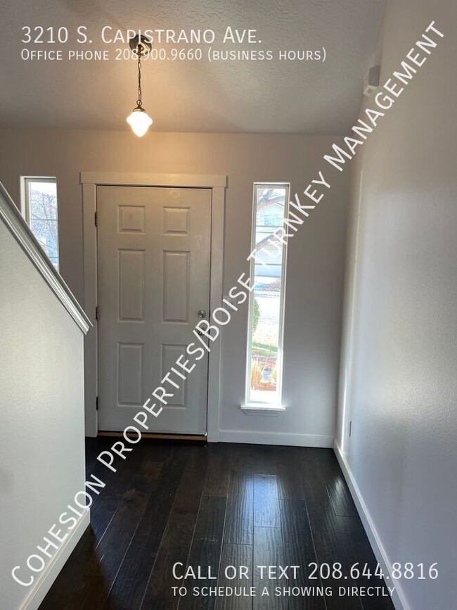 Building Photo - Recently Updated 3 Bedroom Near Downtown &...