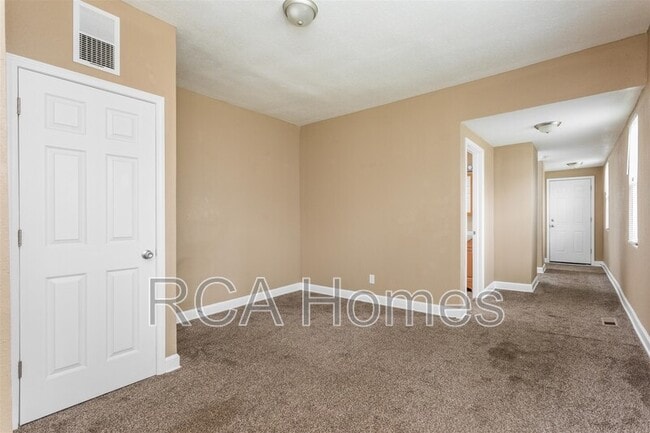 Building Photo - 3117 E Michigan St