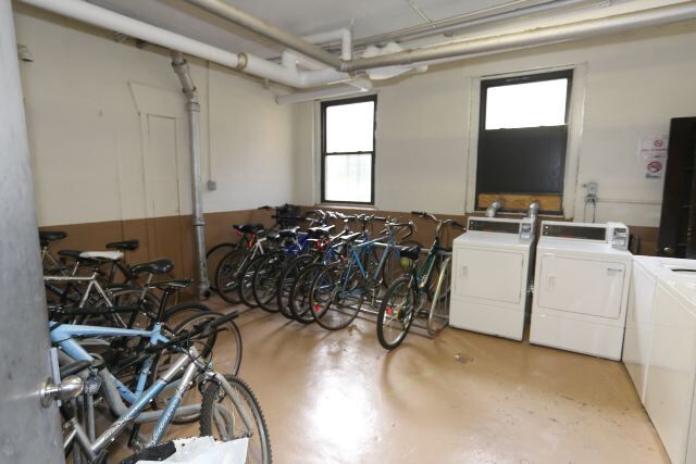 Building Photo - 4646 N Paulina St