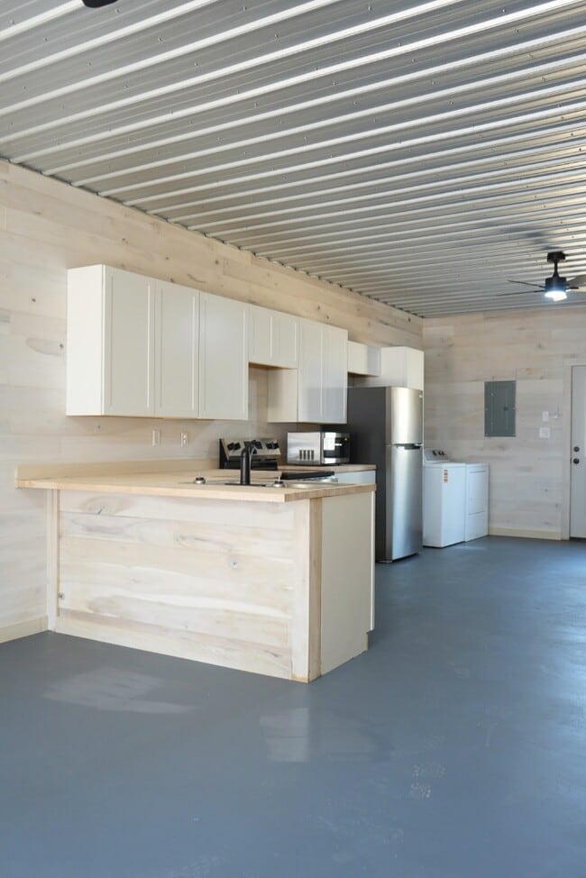 Building Photo - 64 Ted Gran Ln