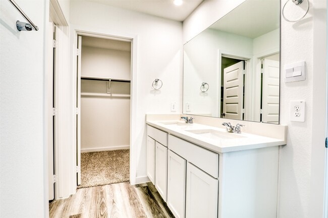 Building Photo - 2829 Lisburn Ter Ln