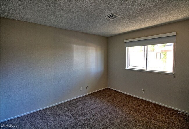 Building Photo - 2349 Canfield Dr