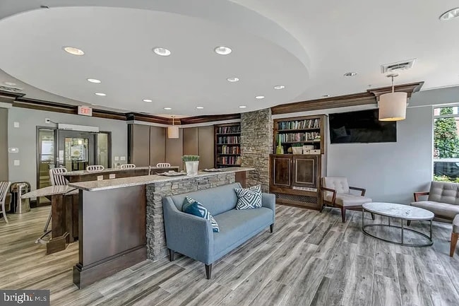 Building Photo - 1451 Belmont St NW