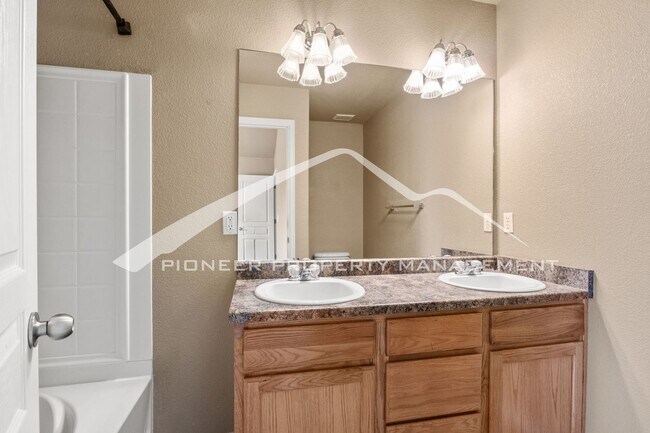 Building Photo - Spacious 4-Bed, 3.5-Bath Home with Walkout Basement, Oversized Deck enclosed yard, AC and 2-Car G...