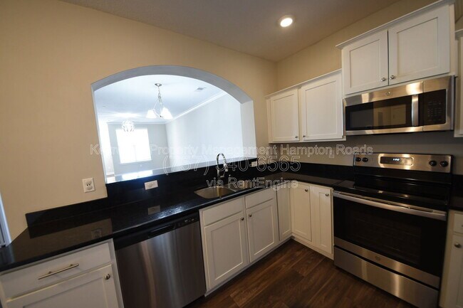 Building Photo - 504 Fishers Ct