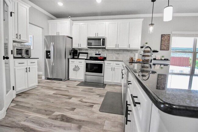 Building Photo - 7307 Diamond Dove Dr