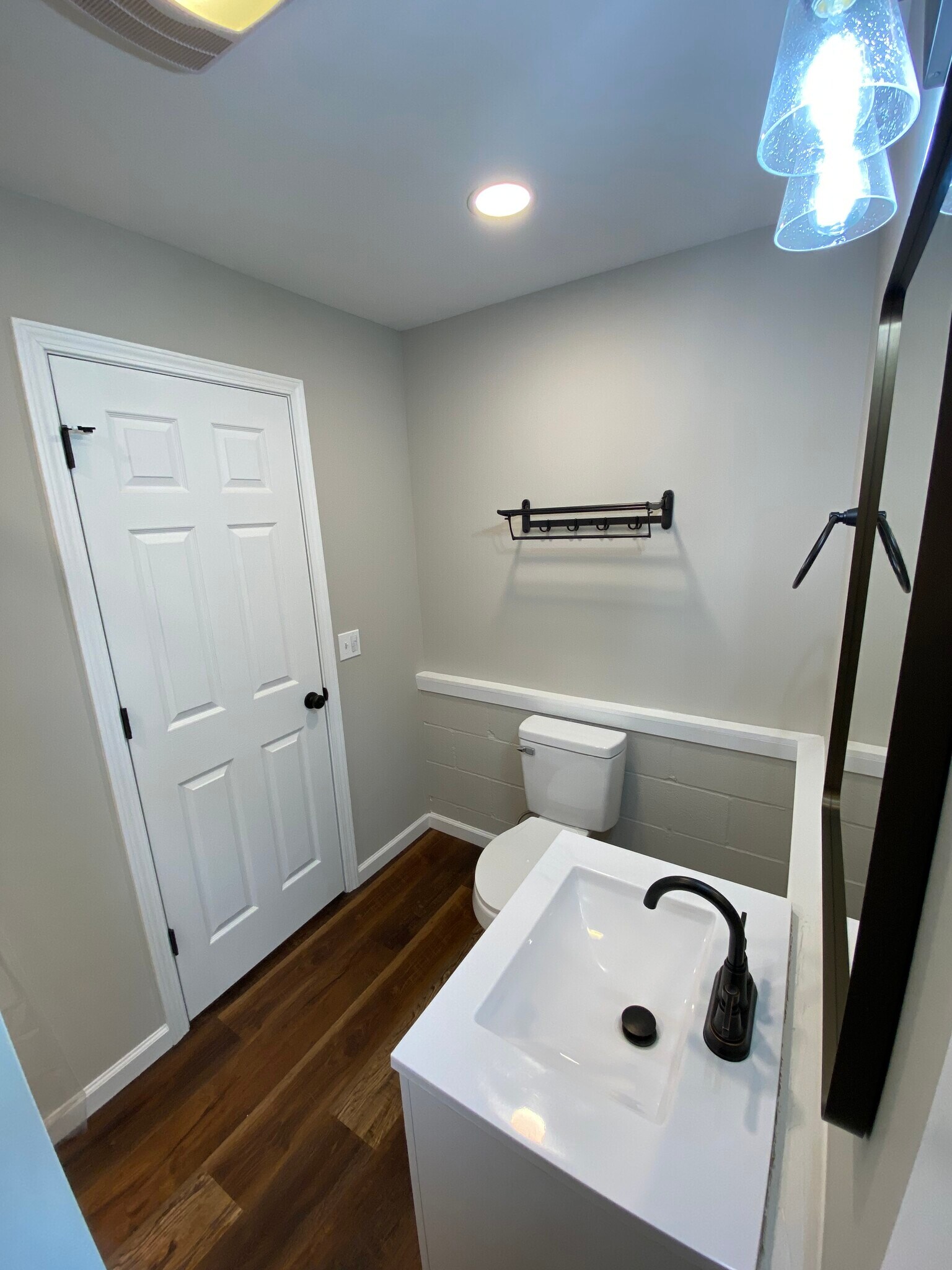 Bath - 2573 Hawkins Rd