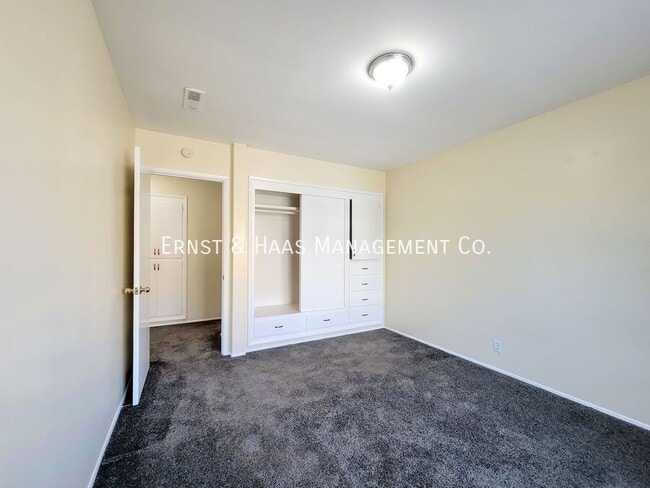 Building Photo - 21 Alamitos Ave