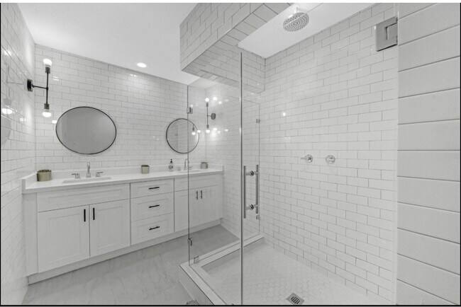 Building Photo - 5474 Imogene St