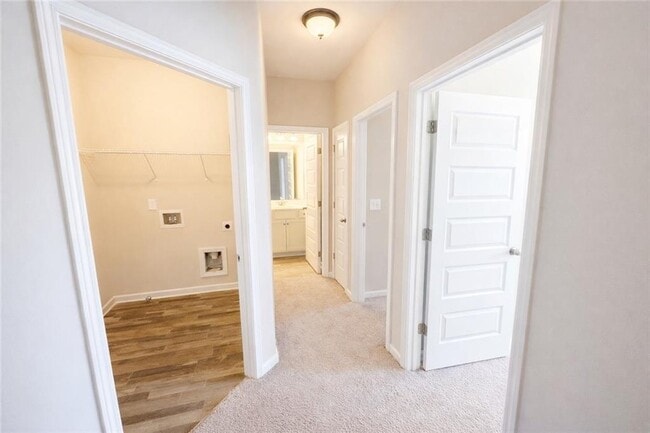 Building Photo - 5258 City Walk Dr