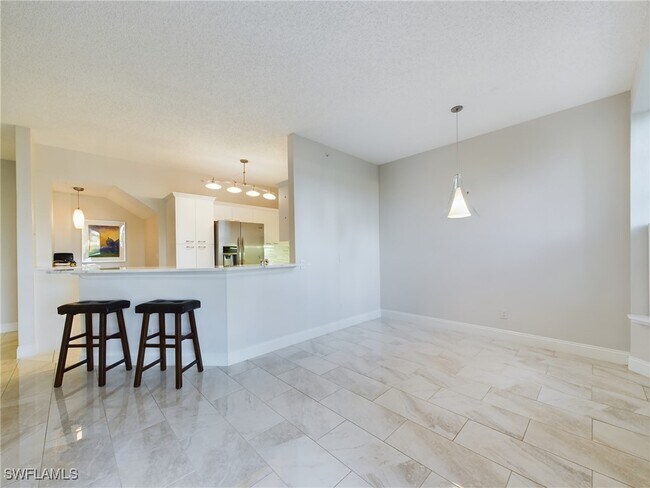 Building Photo - 85 Silver Oaks Cir