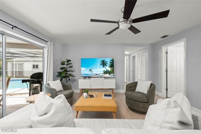 Building Photo - 12150 McGregor Blvd