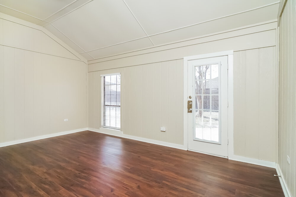 Building Photo - 812 Ironsides Ln