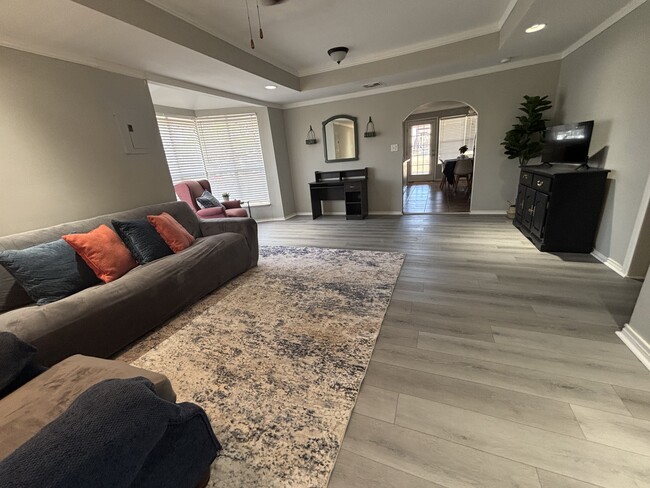 Building Photo - 116 Matlock