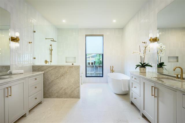 Building Photo - 6984 Santa Barbara Dr