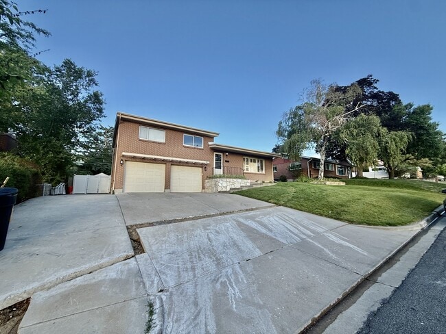 Building Photo - 1871 S 350 E