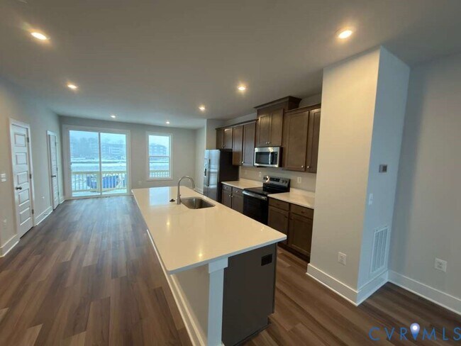 Building Photo - 9935 Golden Trout Ln