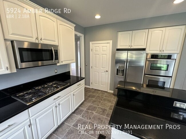 Building Photo - 5924 Amber Ridge Rd