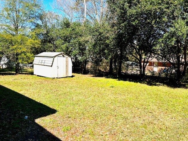 Building Photo - 3/2 in Wildwood Heights subdivision