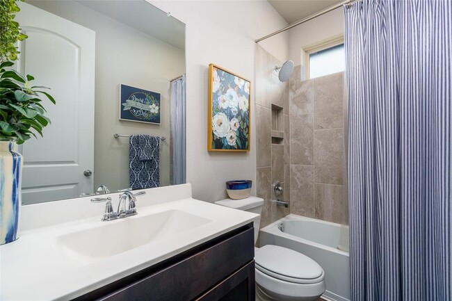 Building Photo - 31403 Raleigh Creek Dr