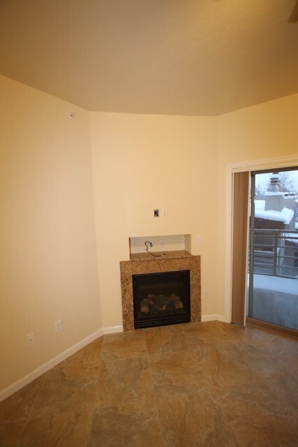 Building Photo - 1126 E 16th Ave