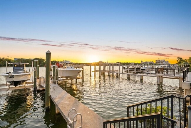 Building Photo - 1123 Abbeys Way