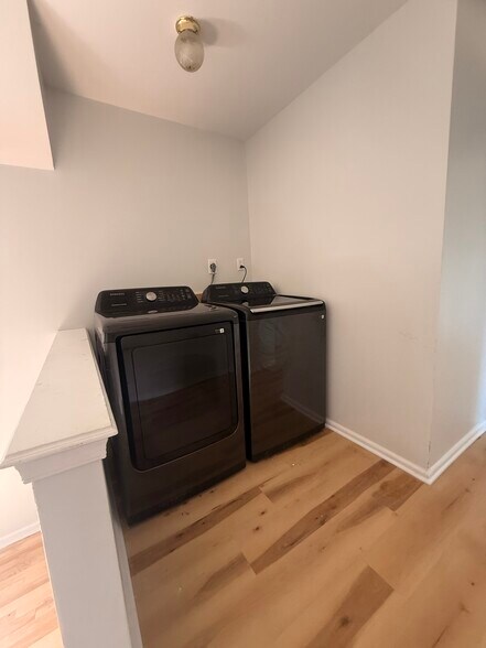 Building Photo - 21 Avenue A