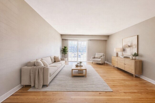 Building Photo - 1609 N Windsor Dr