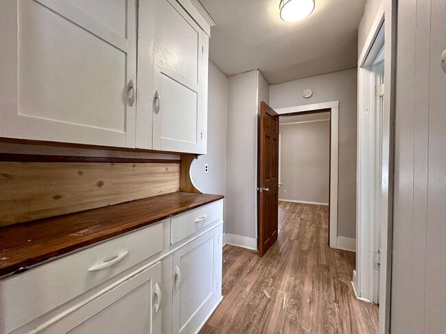 Building Photo - 2513 Sanford St